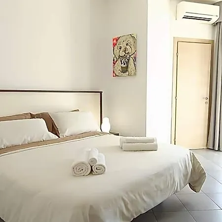 Lido & Hotel *