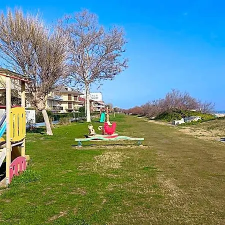 Hotel Lido & *